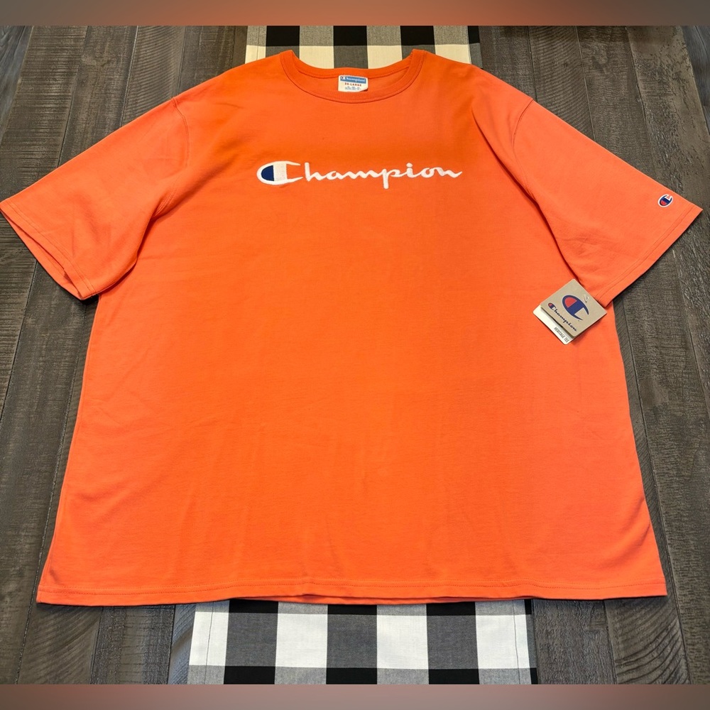 Brand: Champion
Type: T-Shirt
Size: Mens 2XL
Condition: Brand NEW
